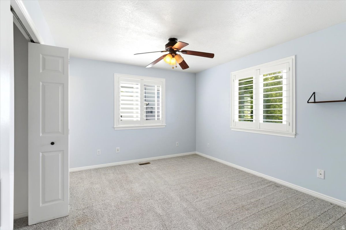 WARREN ACRES - Residential