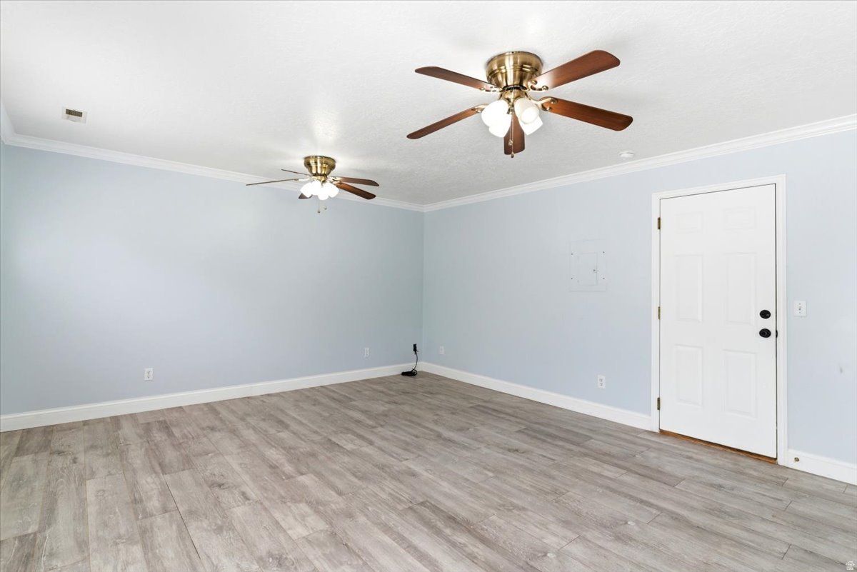 WARREN ACRES - Residential