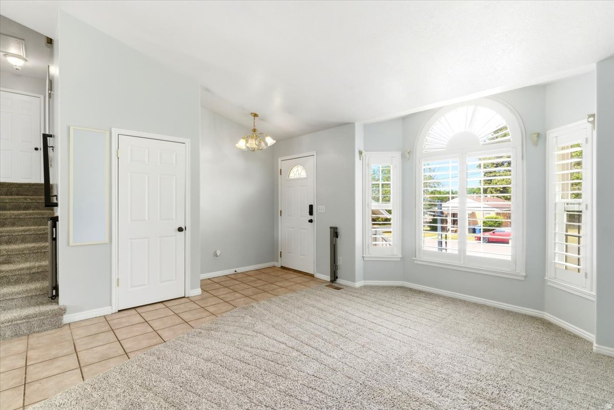 WARREN ACRES - Residential