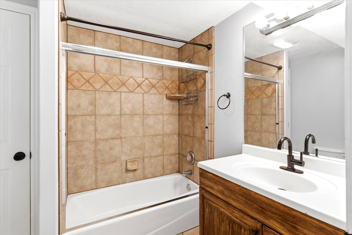 WARREN ACRES - Residential