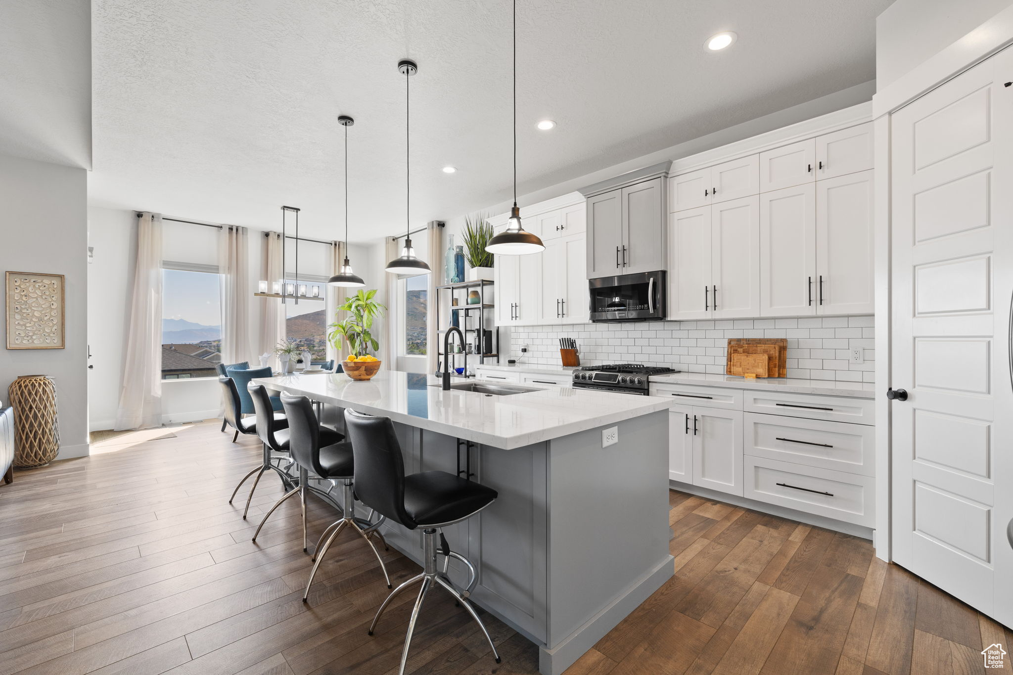 BROOK HEIGHTS - Residential