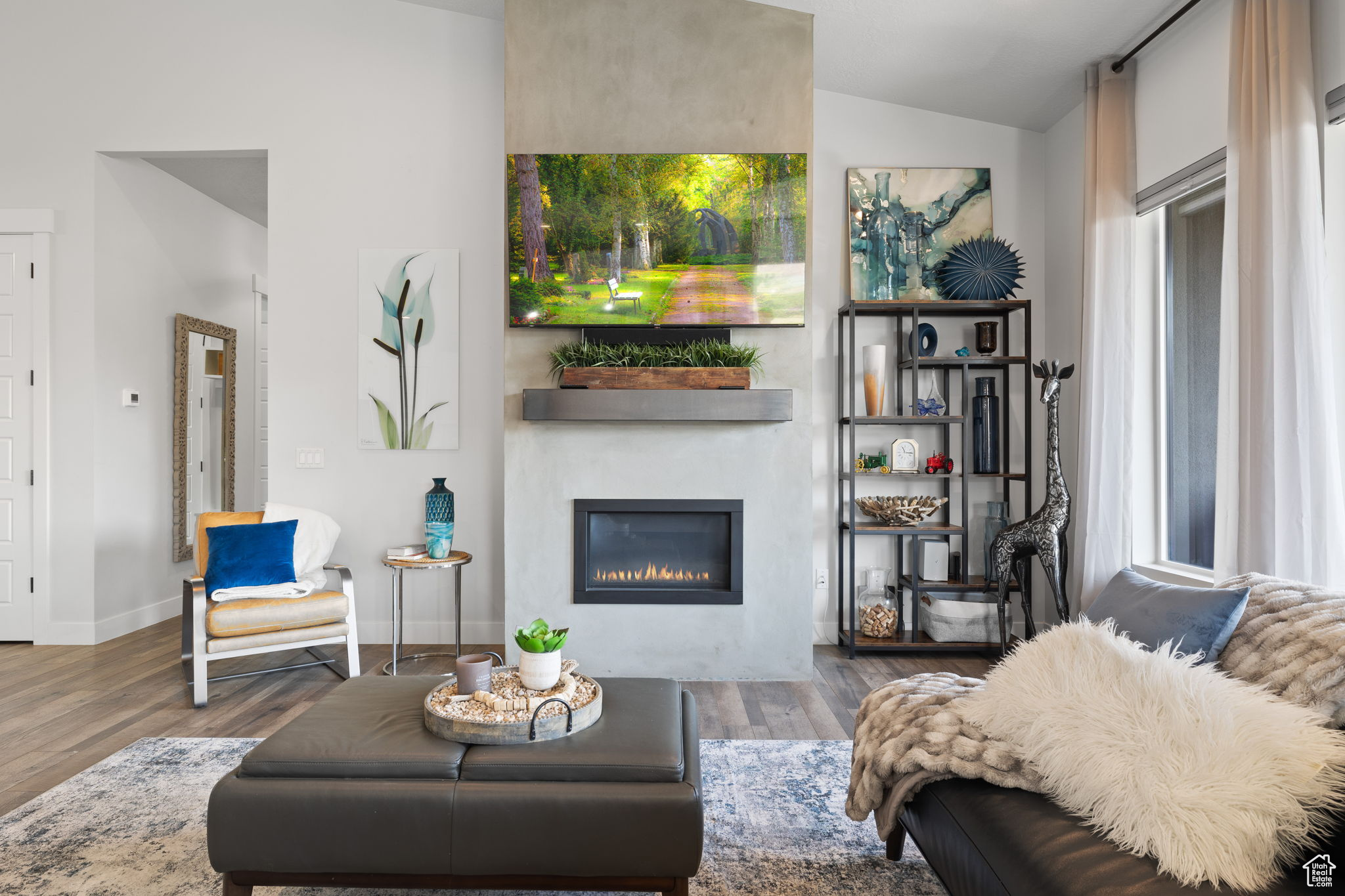 BROOK HEIGHTS - Residential