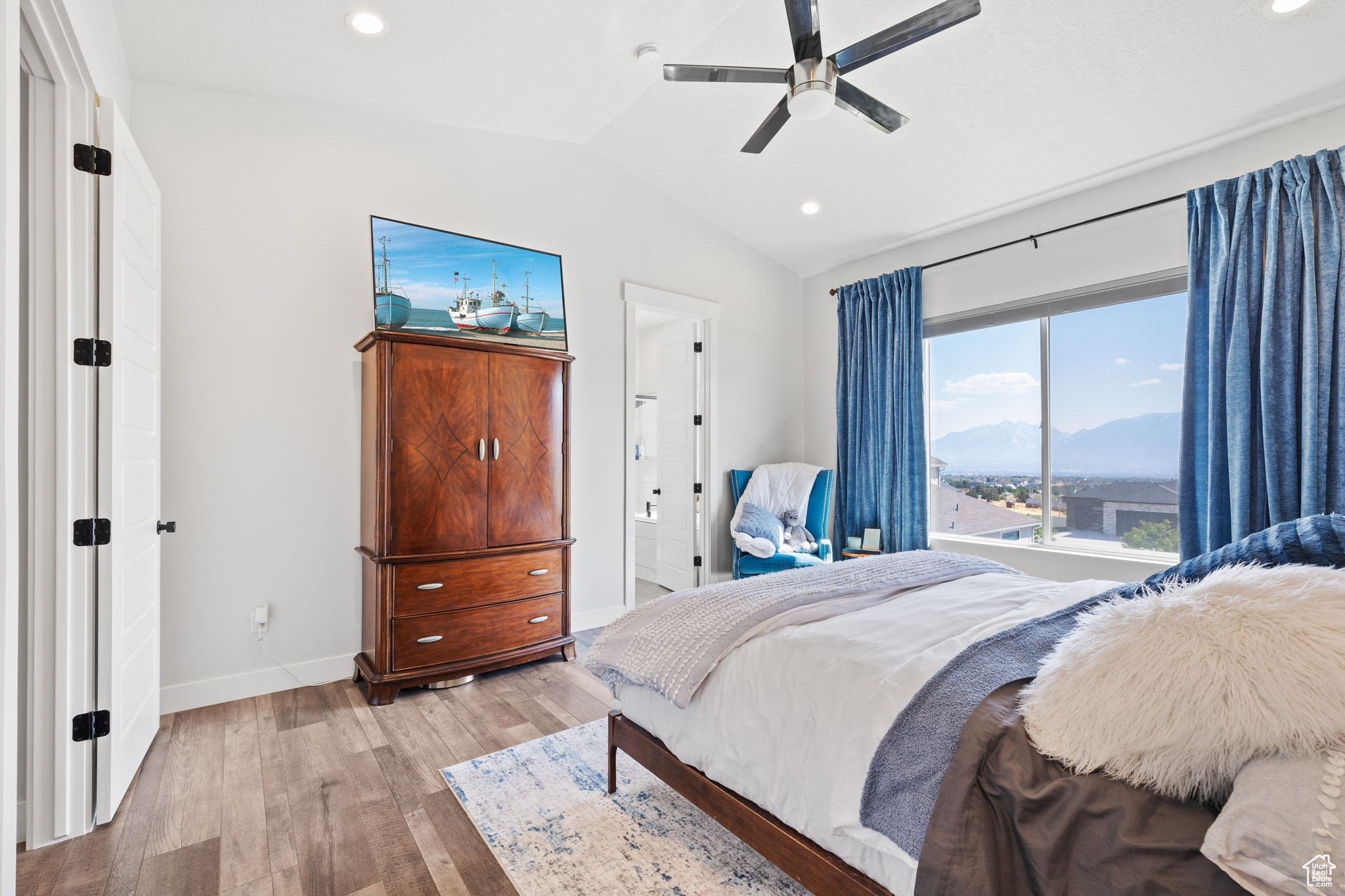 BROOK HEIGHTS - Residential