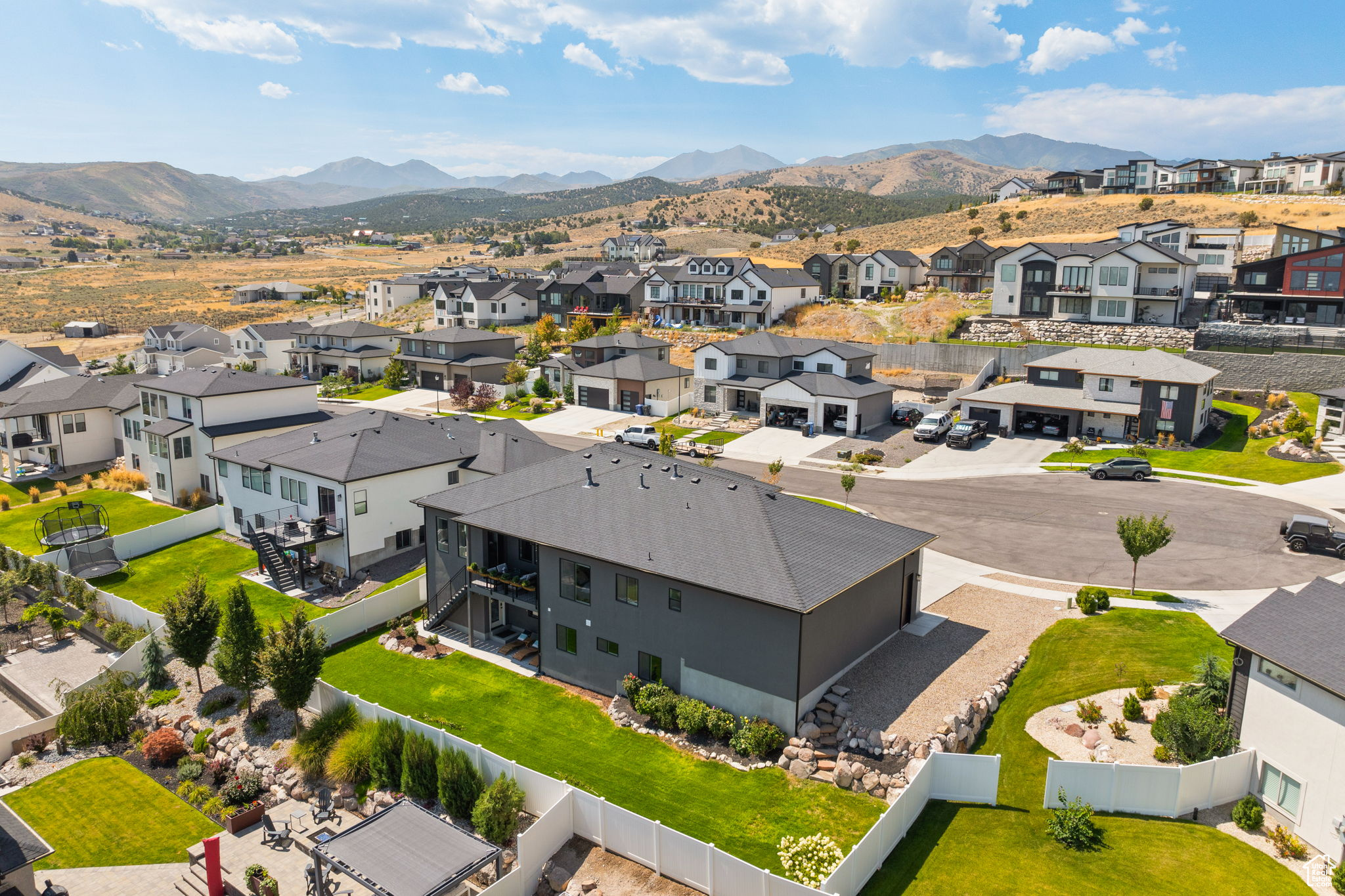 BROOK HEIGHTS - Residential