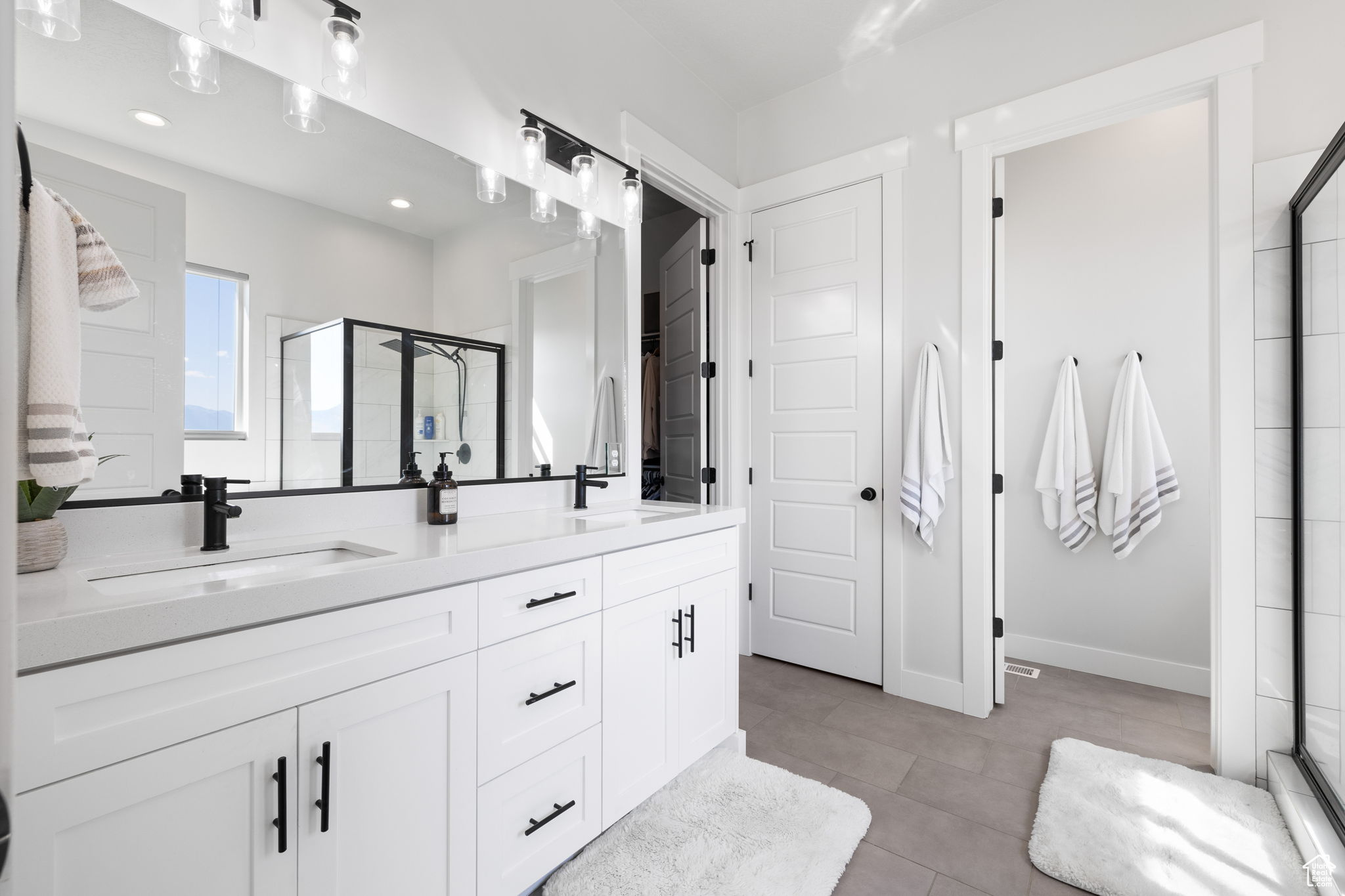 BROOK HEIGHTS - Residential