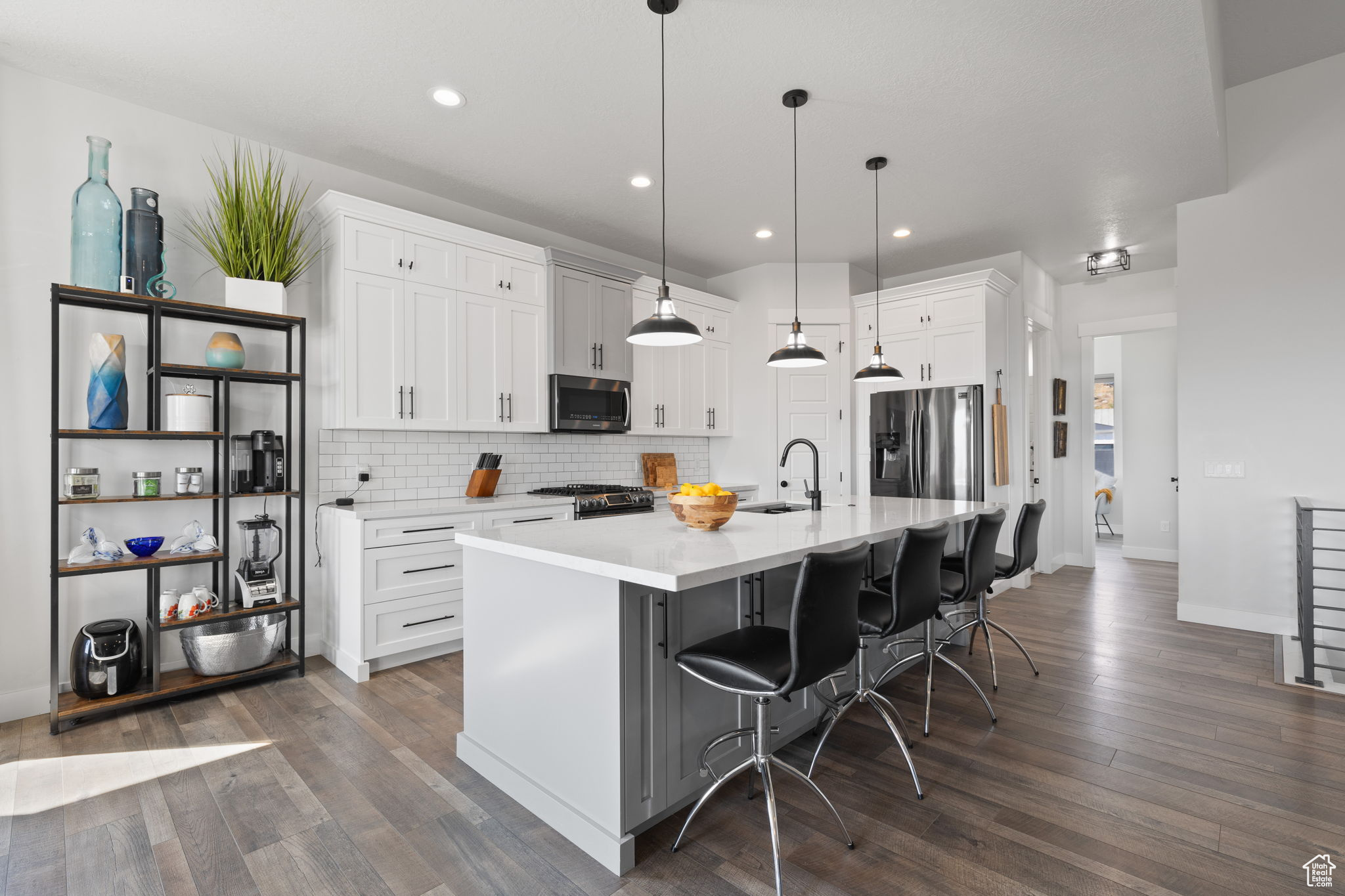 BROOK HEIGHTS - Residential