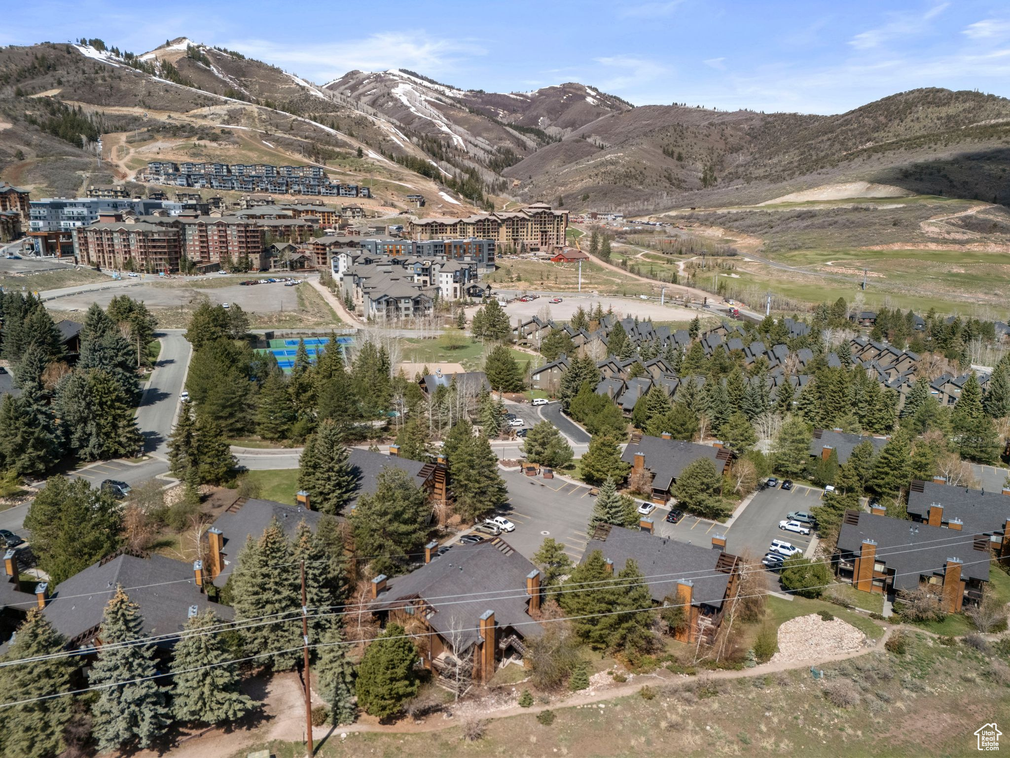 RED PINE CHALETS CON - Residential