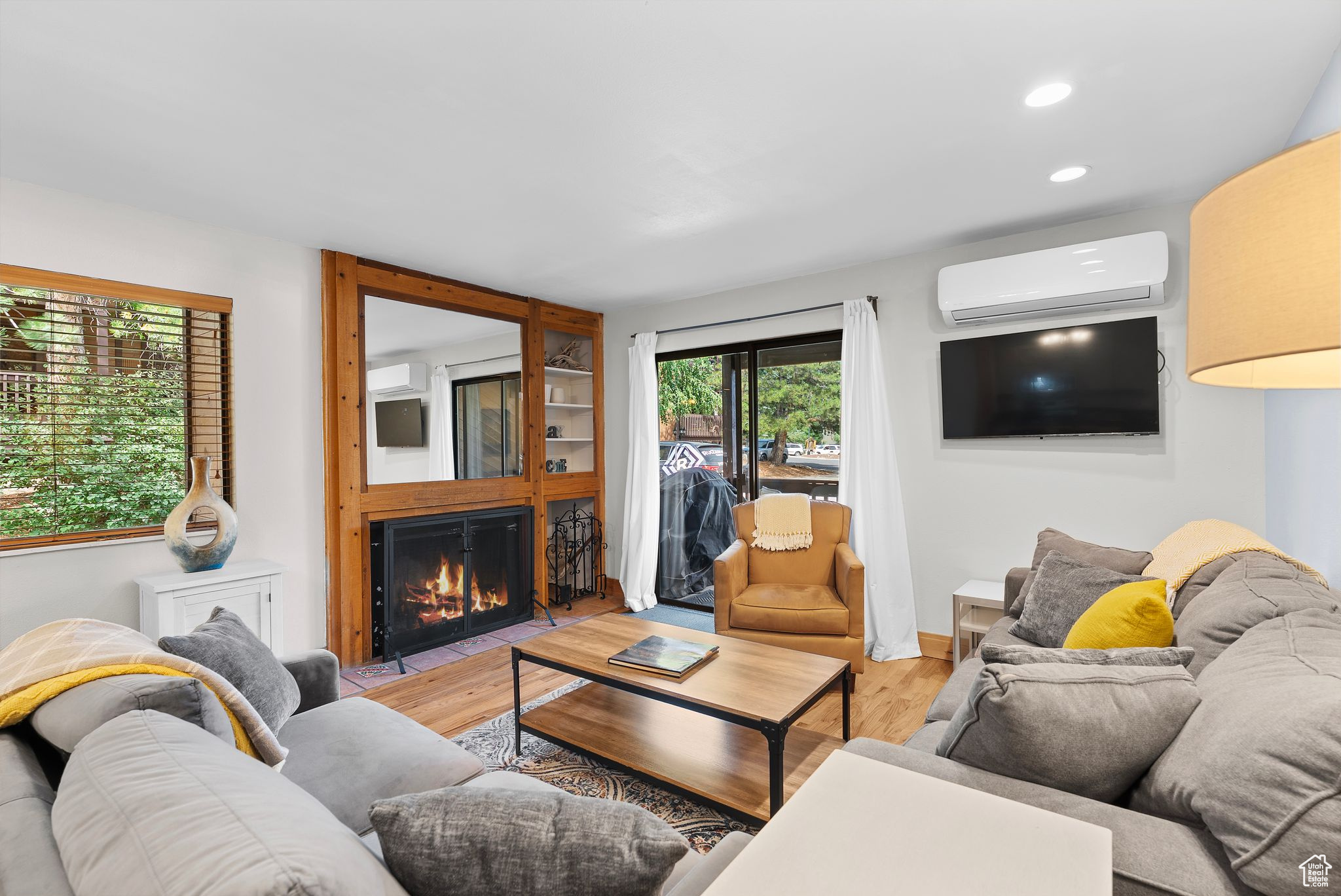 RED PINE CHALETS CON - Residential