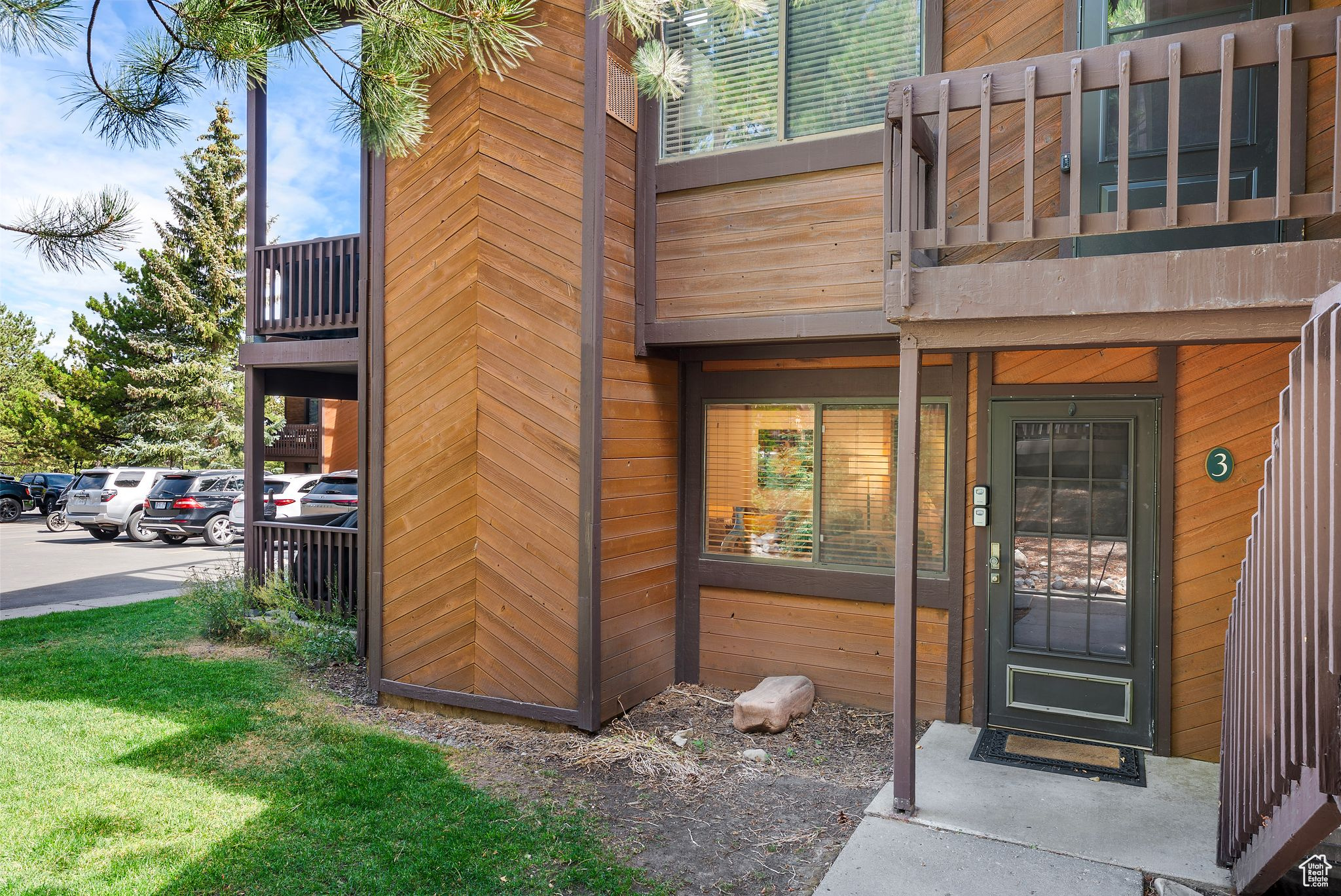 RED PINE CHALETS CON - Residential
