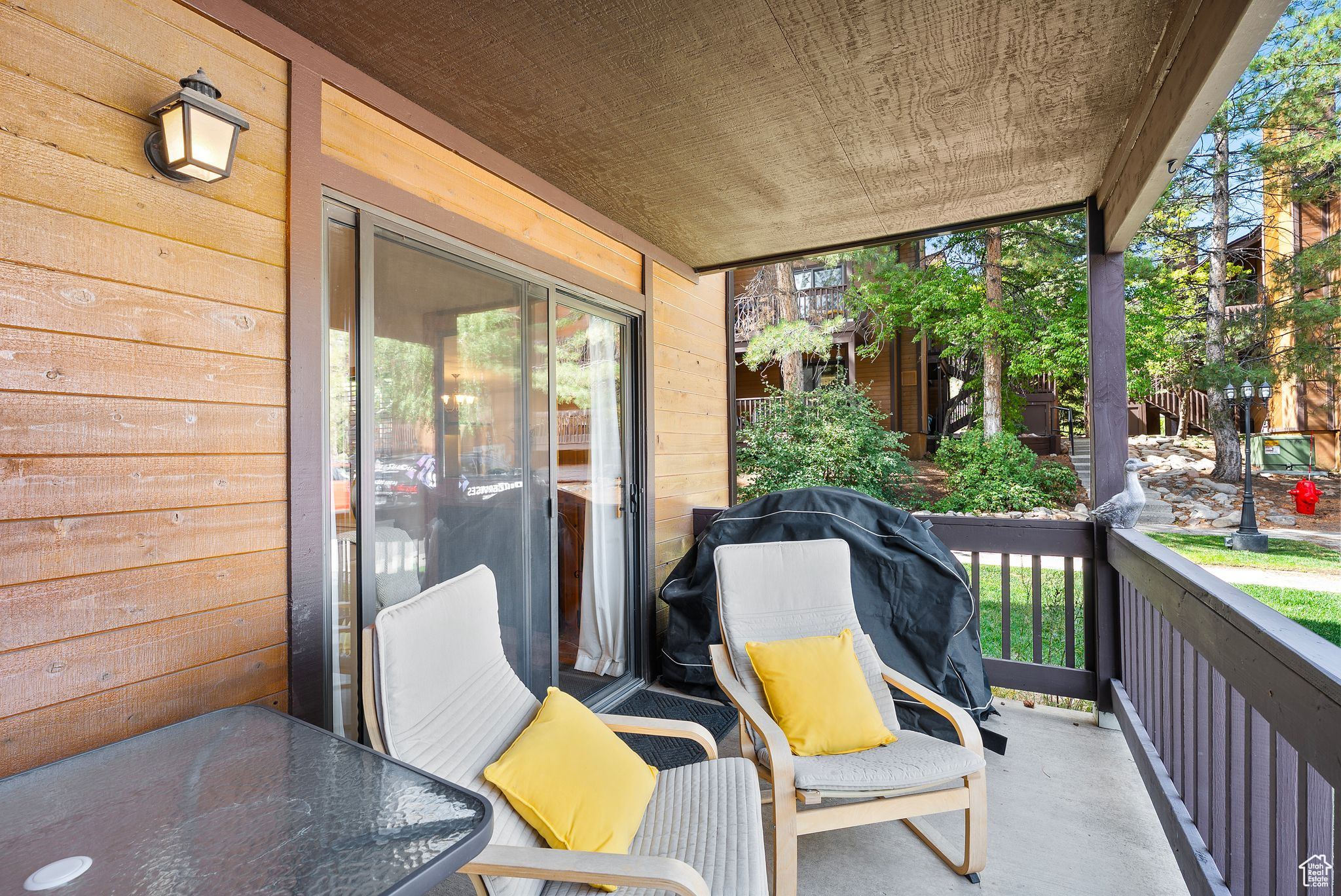 RED PINE CHALETS CON - Residential