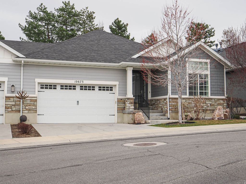 Photo of 10673 S BRIDLEWOOD LN, Sandy, UT 84092 (MLS # 2143711)