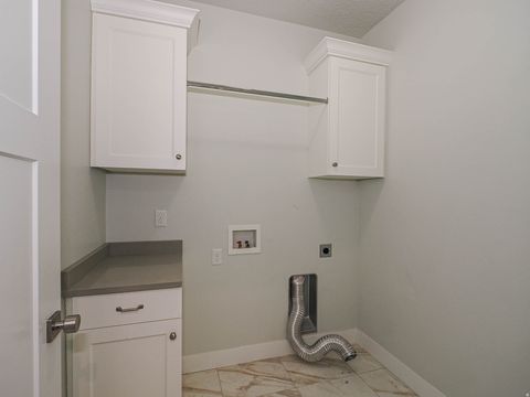 Tiny photo for 10673 S BRIDLEWOOD LN, Sandy, UT 84092 (MLS # 2143711)