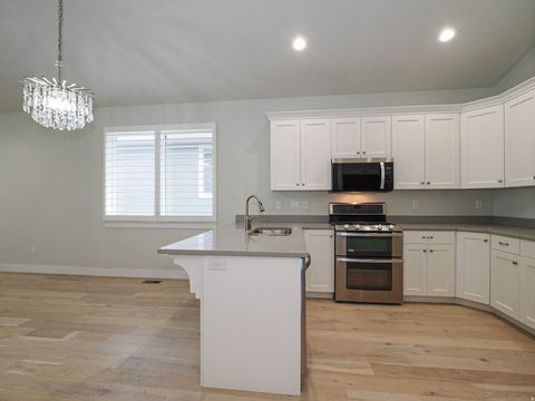 Tiny photo for 10673 S BRIDLEWOOD LN, Sandy, UT 84092 (MLS # 2143711)