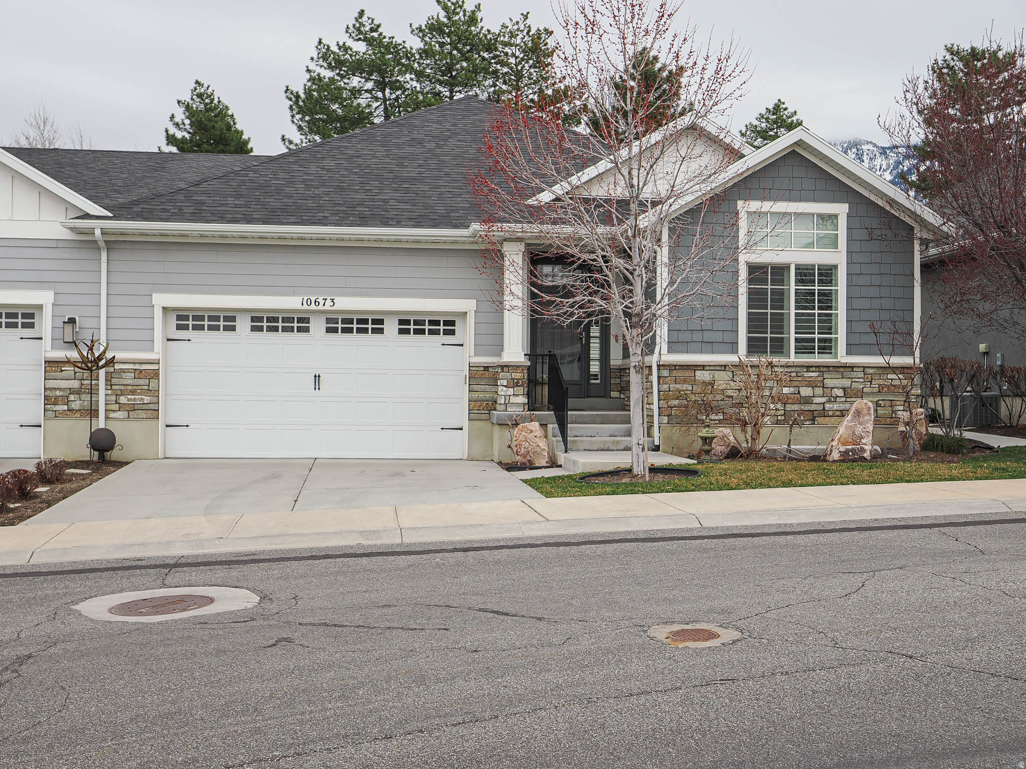 BRIDLEWOOD - Residential