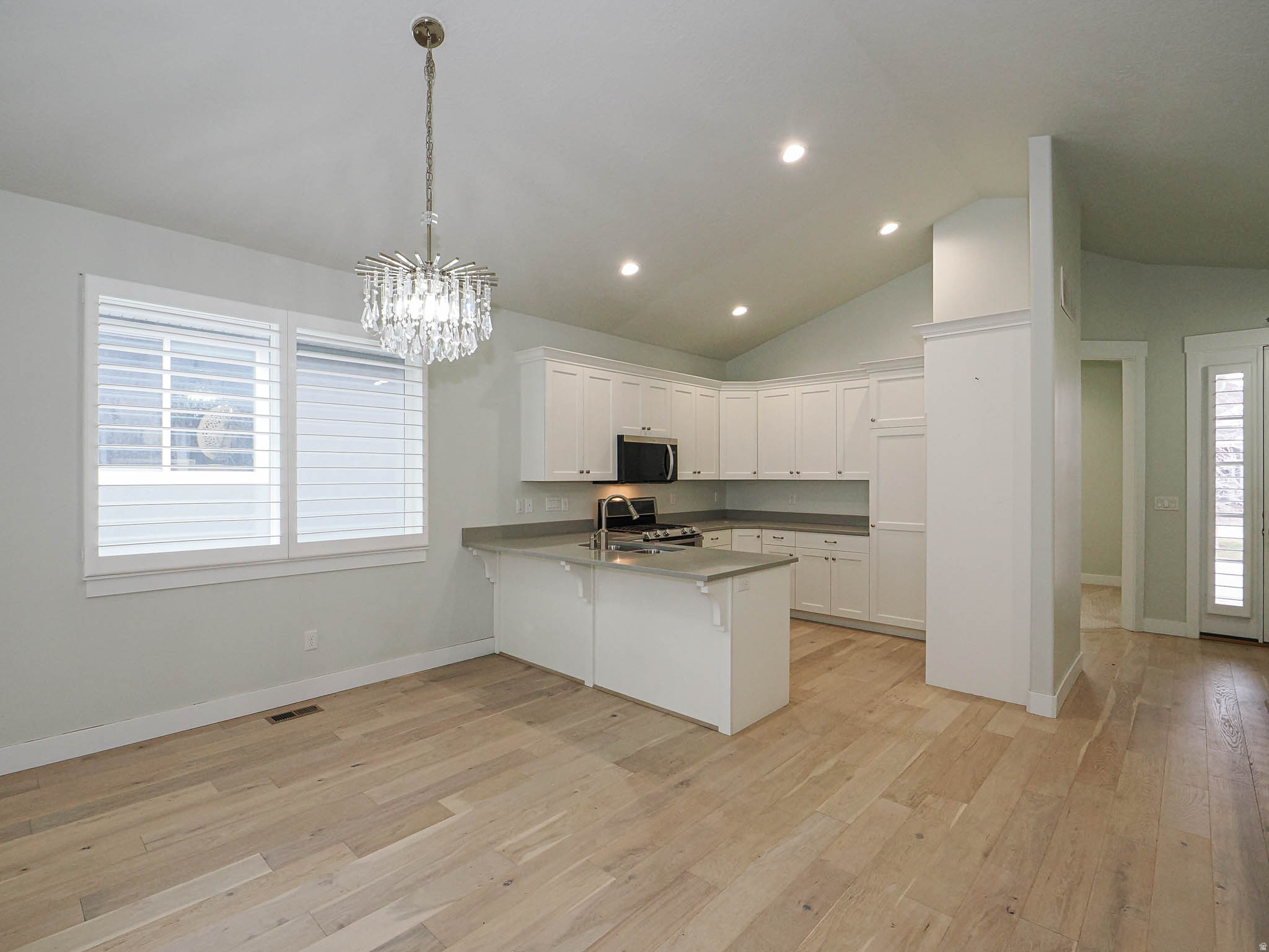 BRIDLEWOOD - Residential