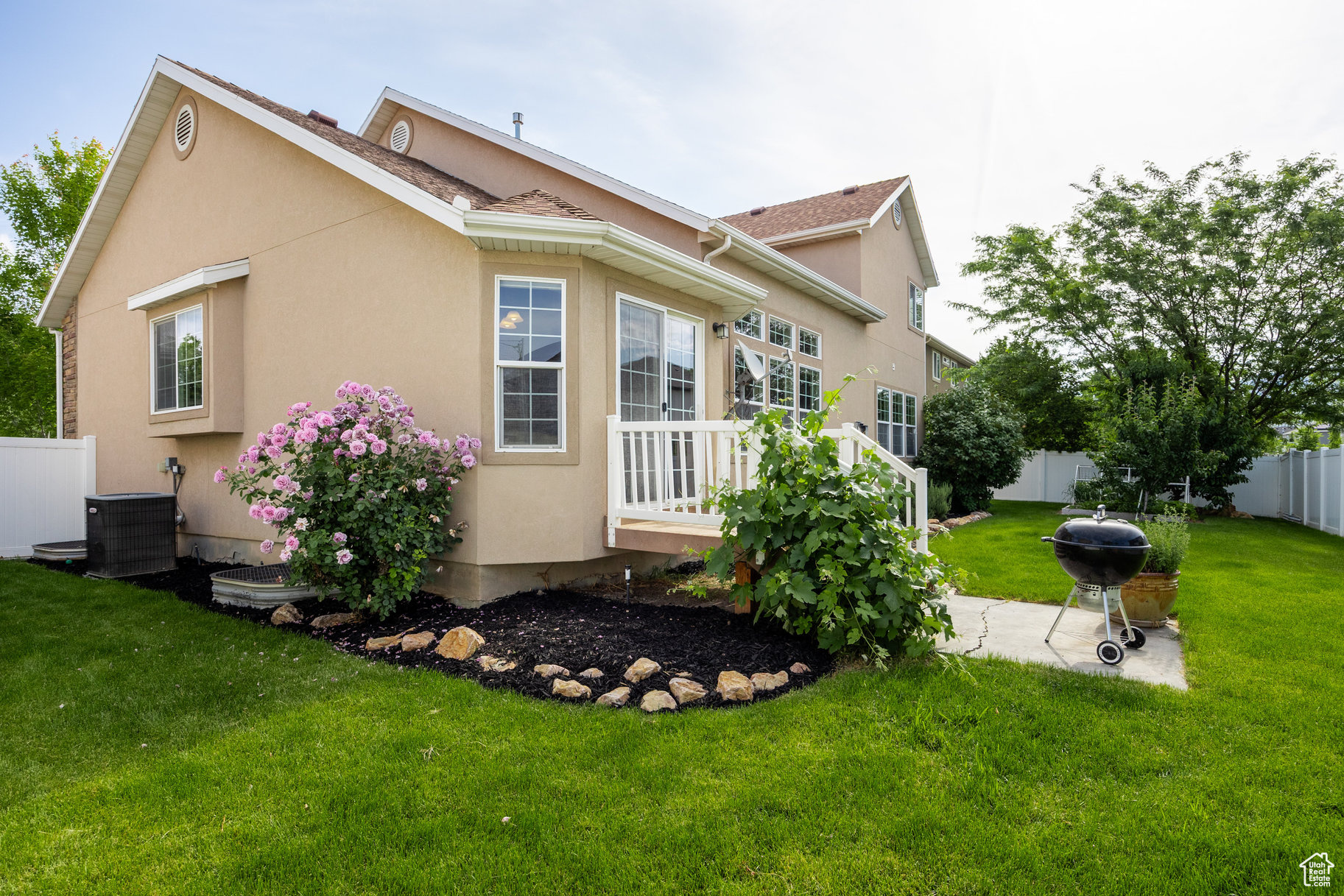 MOUNTAIN VIEW - Residential