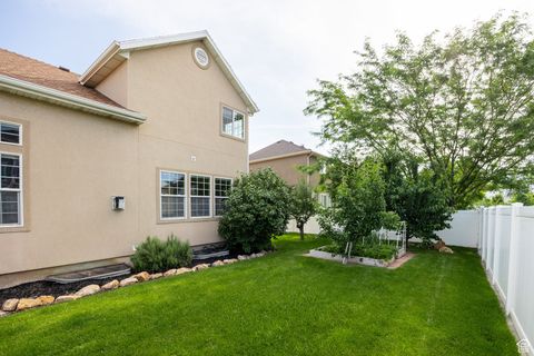 Tiny photo for 1971 W 1870 S, Woods Cross, UT 84087 (MLS # 2090385)