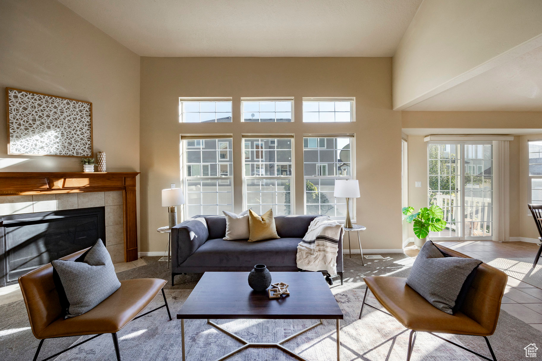 MOUNTAIN VIEW - Residential