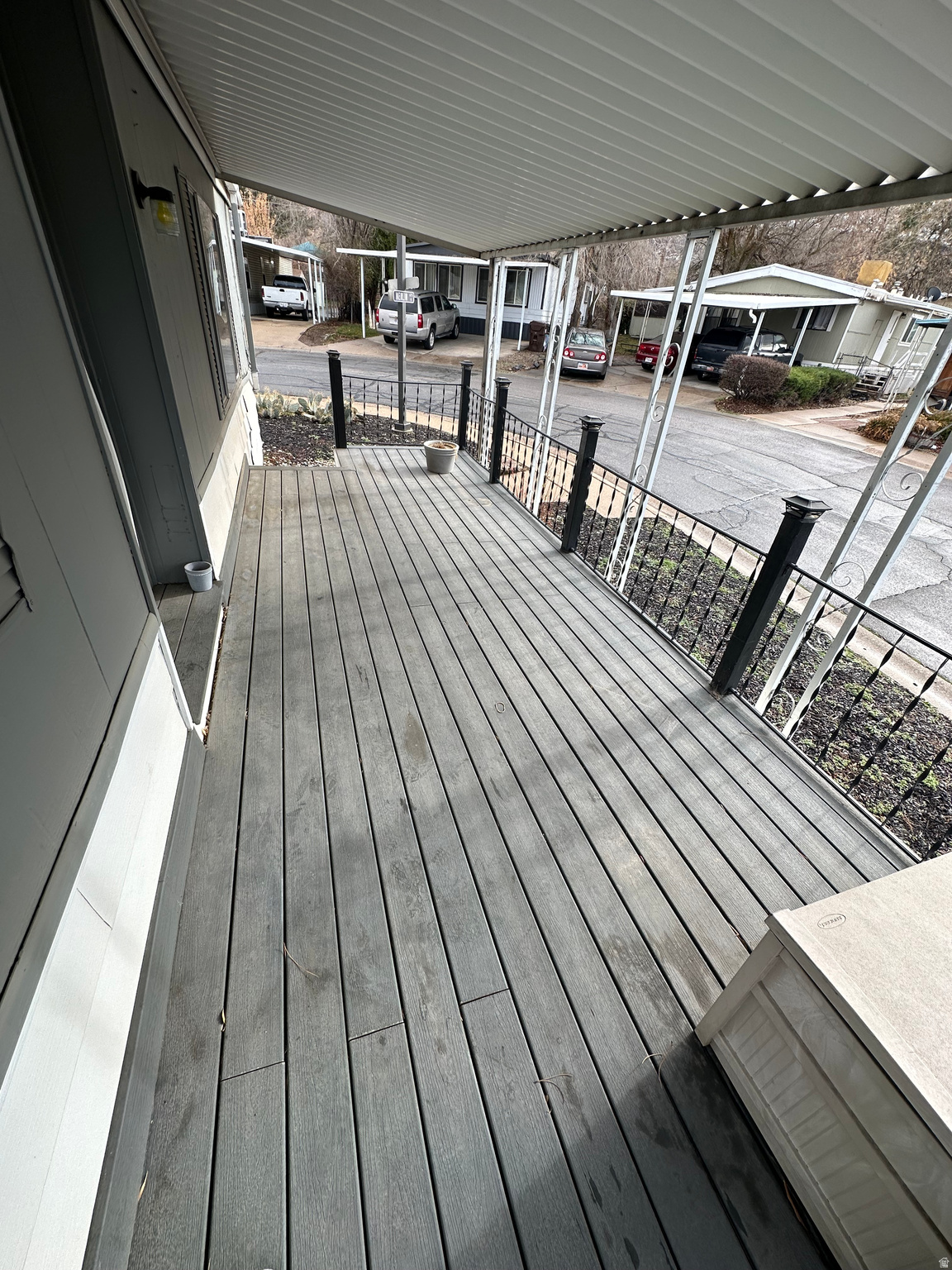 CAMELOT PARK - Residential