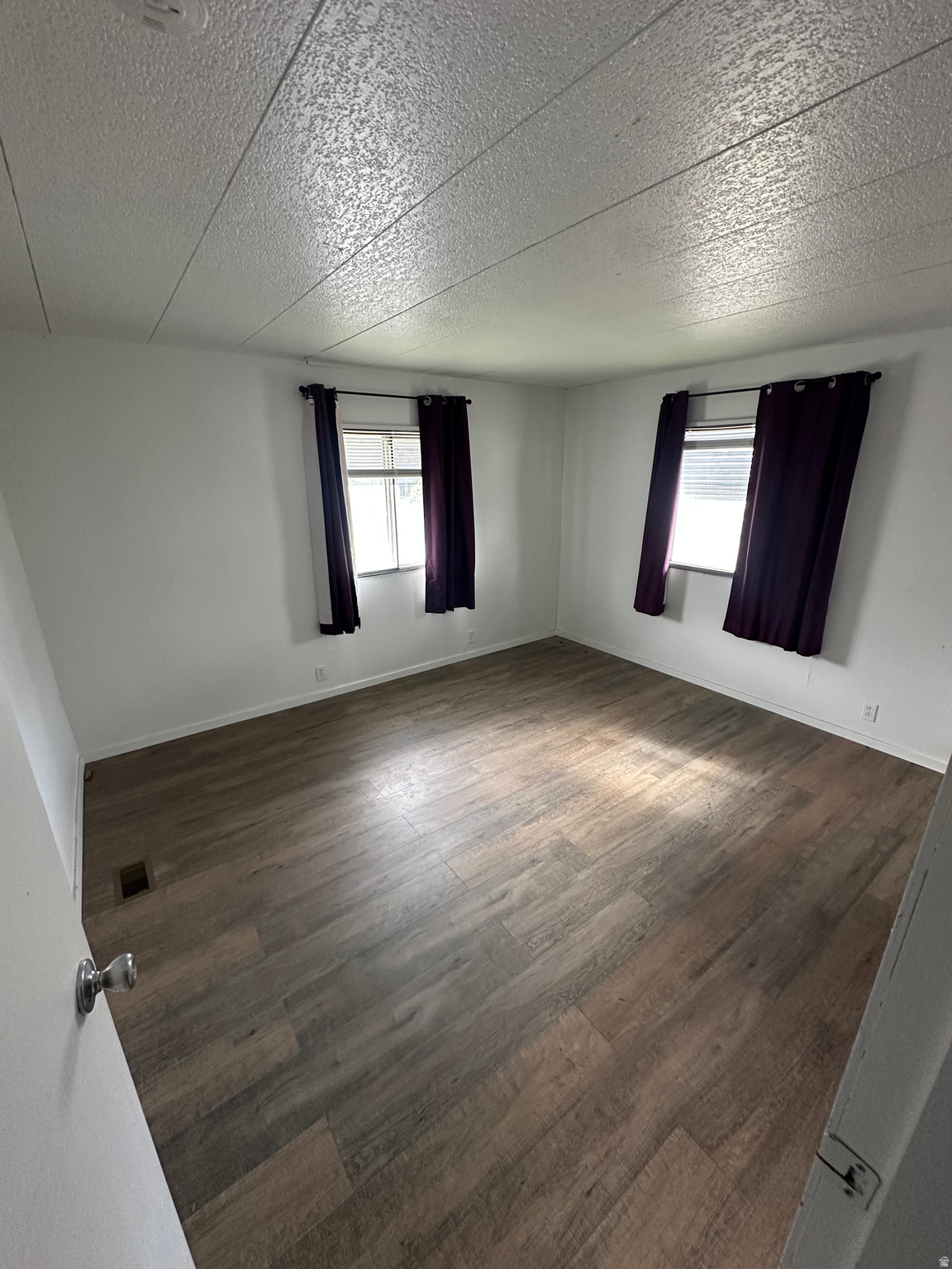 CAMELOT PARK - Residential