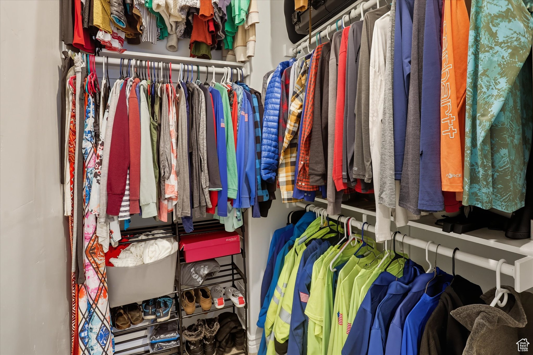 VILLAGE OF FOX HOLLOW - Residential