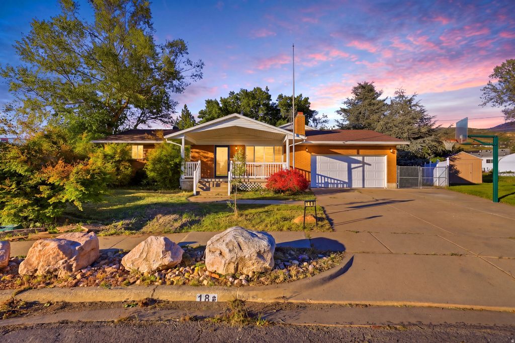 Photo of 18 W 900 N, Bountiful, UT 84010 (MLS # 2156240)
