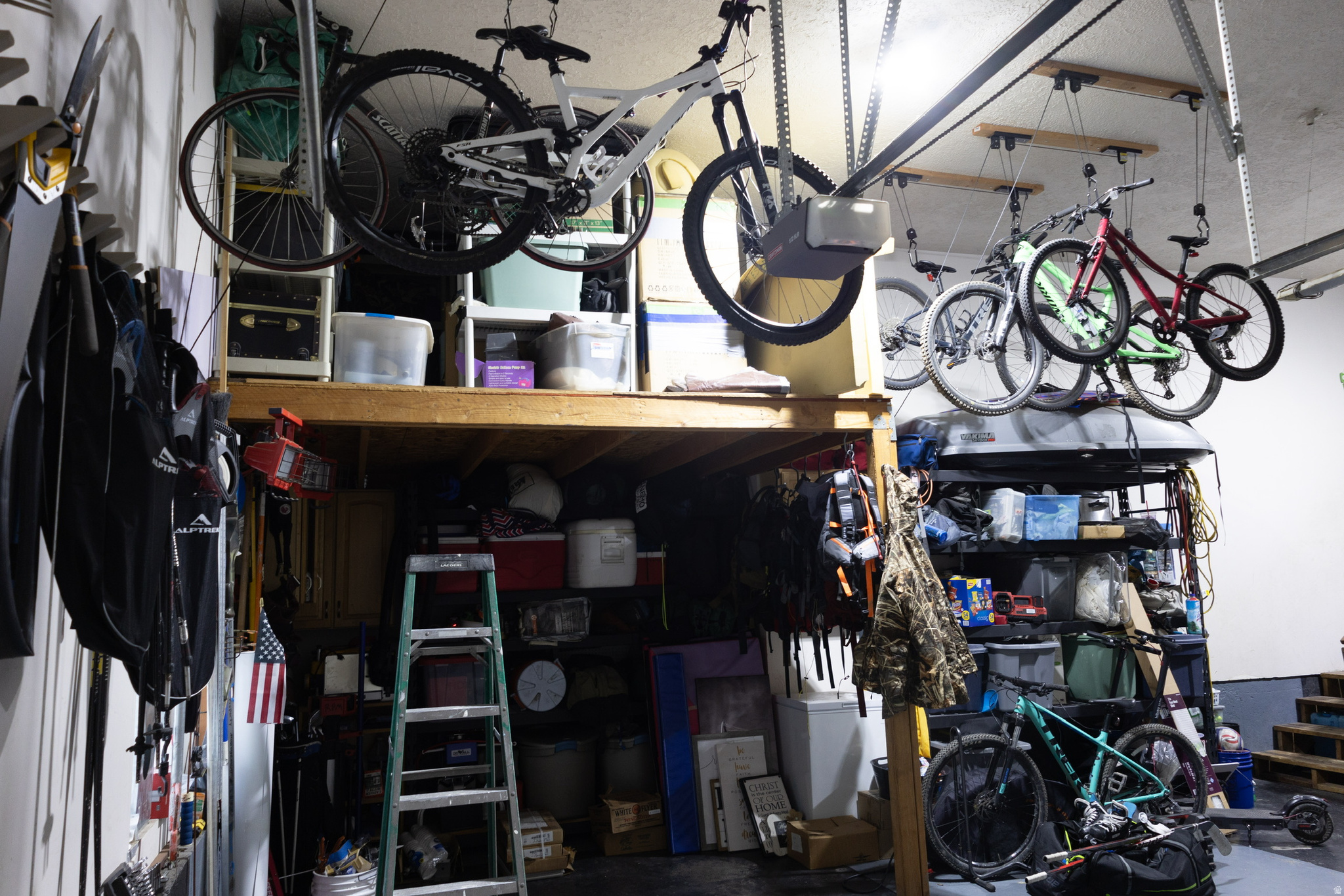 LEXINGTON PARK - Residential