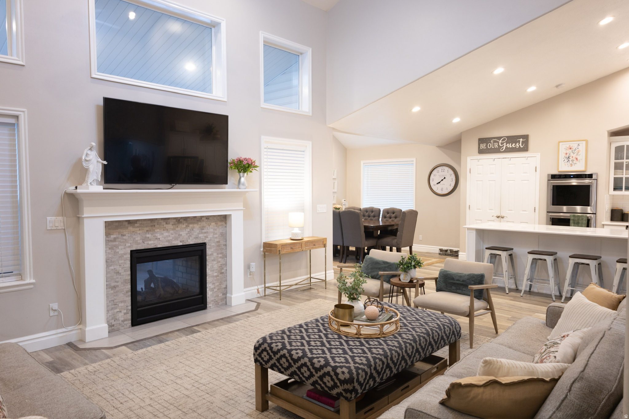 LEXINGTON PARK - Residential