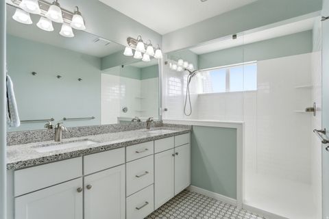 Tiny photo for 11 S RIO GRAND AVE, Farmington, UT 84025 (MLS # 2151346)