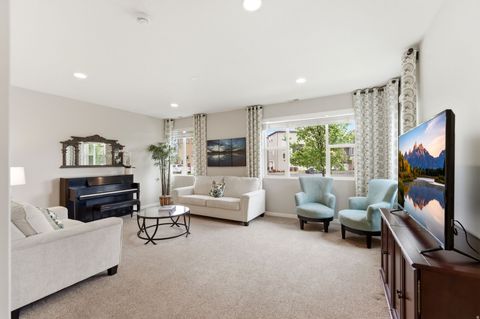 Tiny photo for 11 S RIO GRAND AVE, Farmington, UT 84025 (MLS # 2151346)