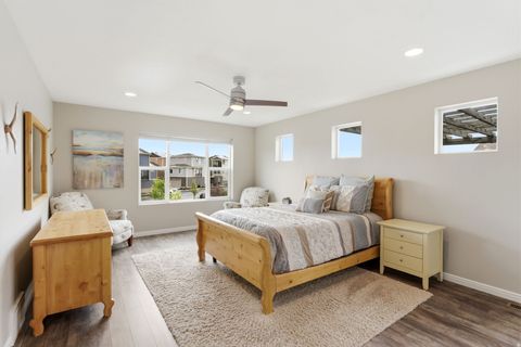 Tiny photo for 11 S RIO GRAND AVE, Farmington, UT 84025 (MLS # 2151346)