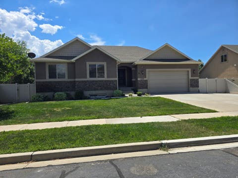 Homes For Sale - 2208 E 450<br/> Spanish Fork, UT 84660