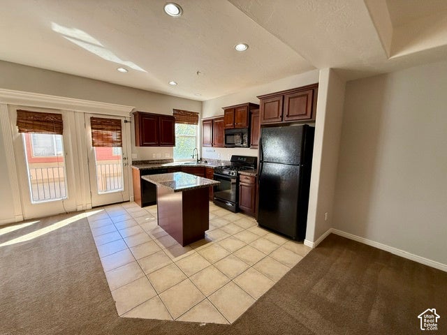 Photo of 872 N SHEPARD CREEK PKWY, Farmington, UT 84025 (MLS # 2188717)