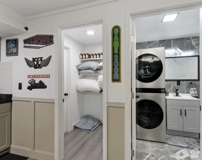 GATEWAY TO LITTLE VALLEY PHASE 2A - Residential Lease