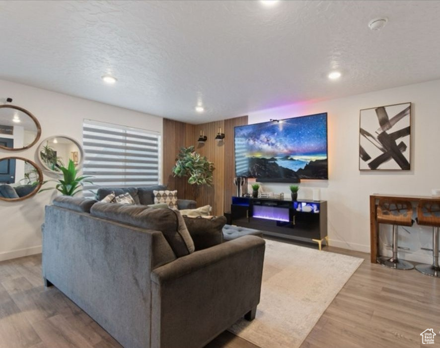 GATEWAY TO LITTLE VALLEY PHASE 2A - Residential Lease