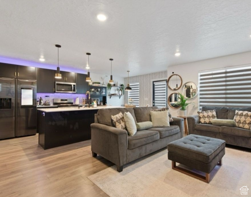 GATEWAY TO LITTLE VALLEY PHASE 2A - Residential Lease