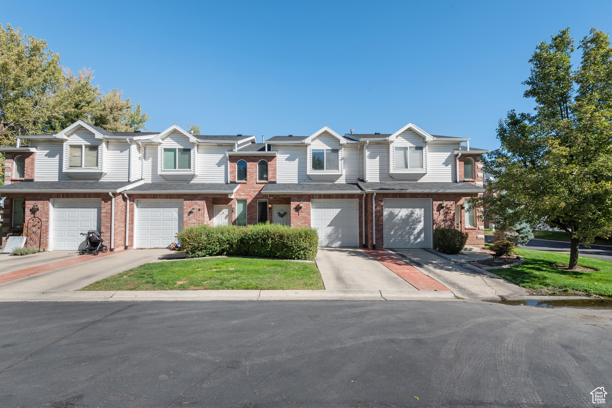 PEREGRINE POINT - Residential