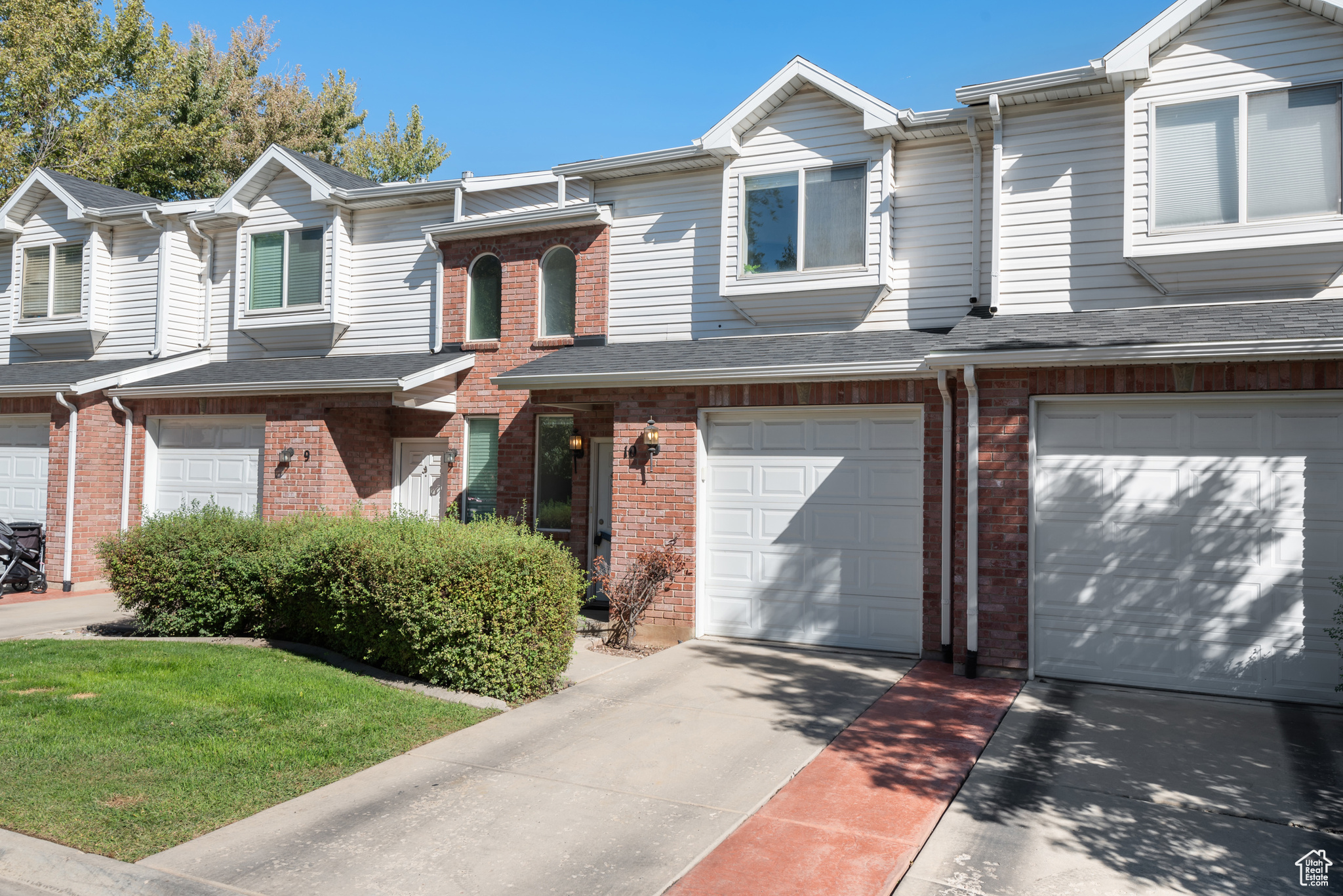 PEREGRINE POINT - Residential