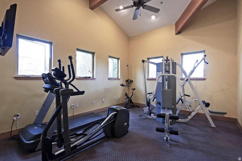 CRESTVIEW CONDOMINIUM PHASE 1 - Residential Lease