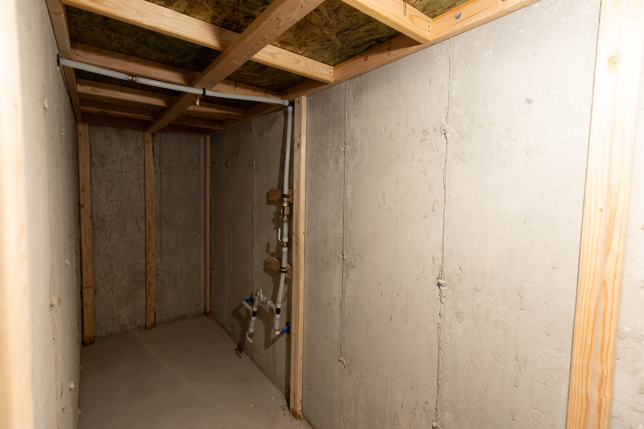 HIDDEN HOLLOW - Residential