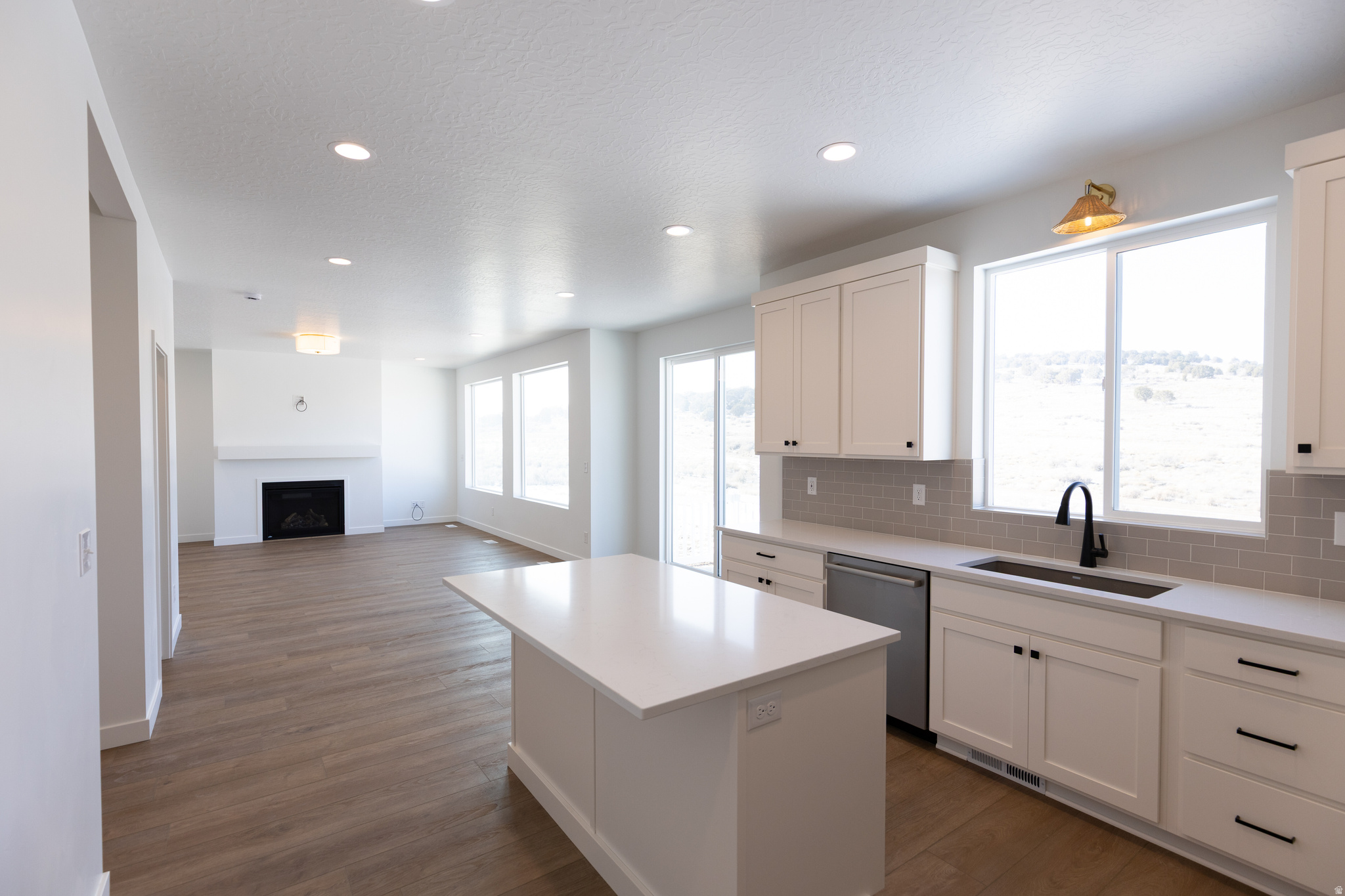 HIDDEN HOLLOW - Residential