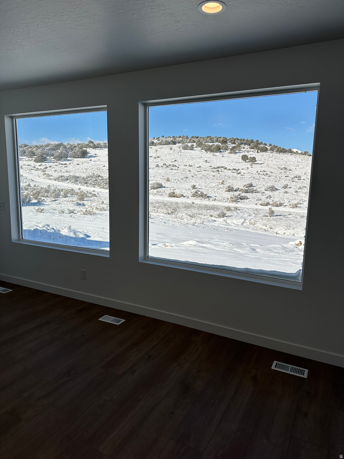 HIDDEN HOLLOW - Residential