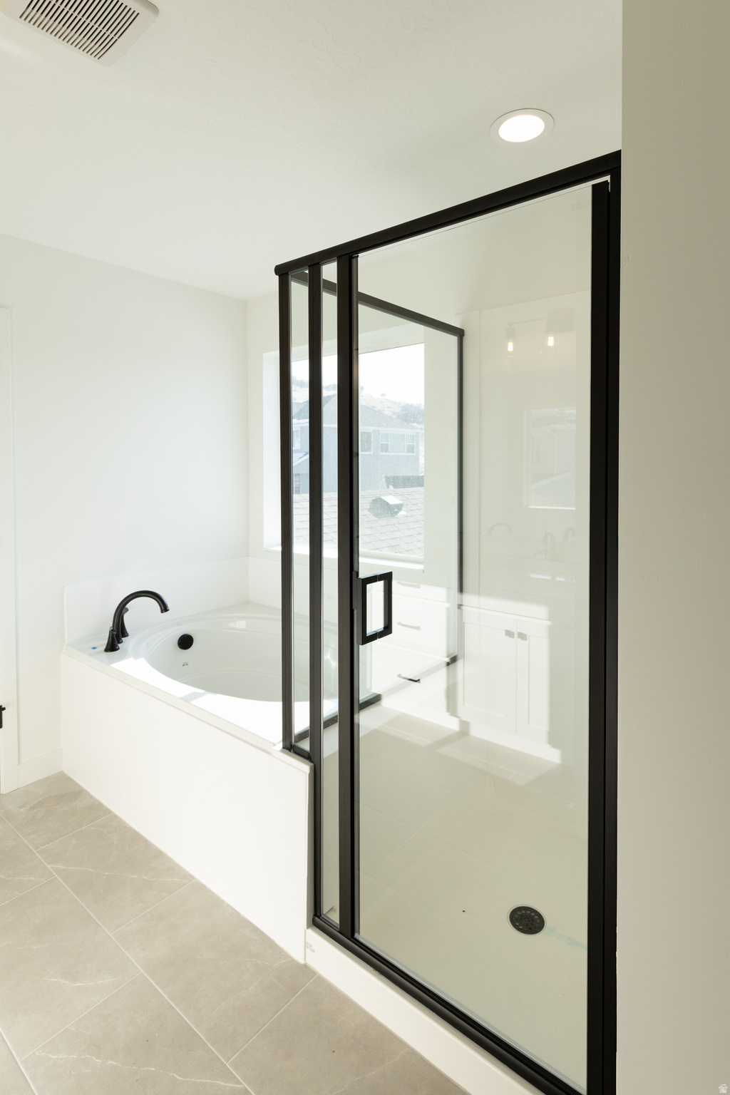 HIDDEN HOLLOW - Residential