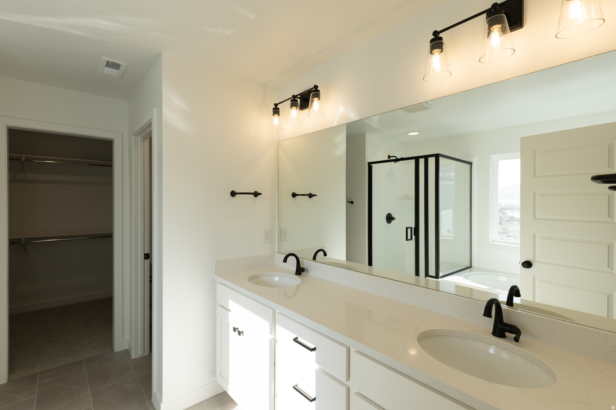 HIDDEN HOLLOW - Residential