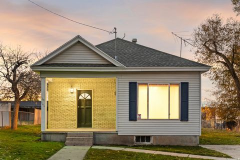 Tiny photo for 165 N 4TH ST, Tooele, UT 84074 (MLS # 2122906)