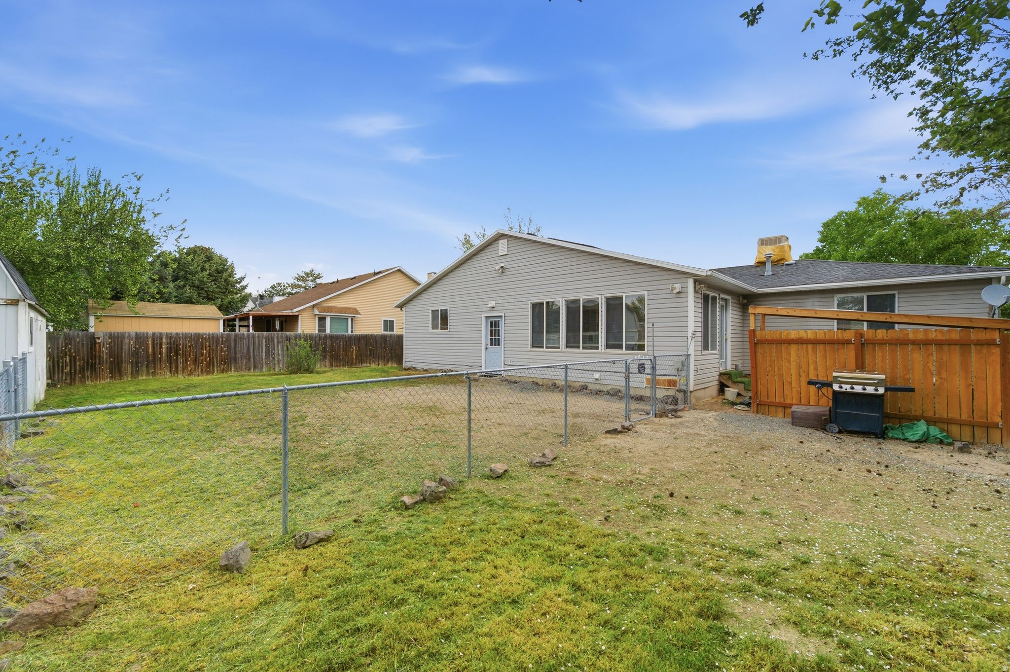 CROWN ESTATES - Residential