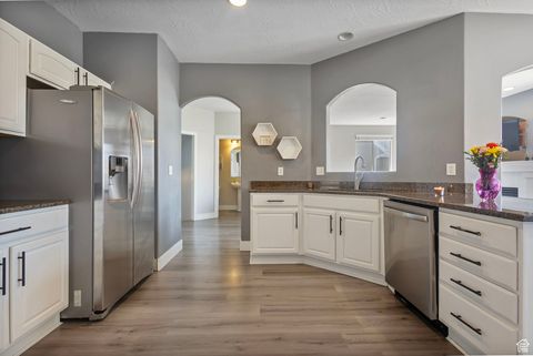 Tiny photo for 5217 N FOX HOLLOW WAY, Lehi, UT 84043 (MLS # 2105462)