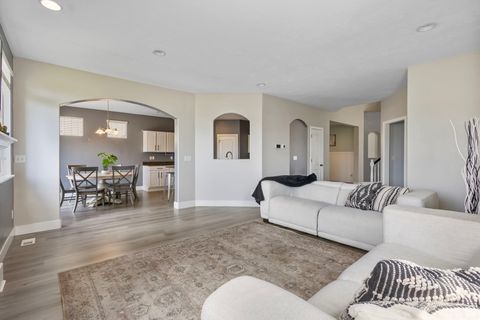 Tiny photo for 5217 N FOX HOLLOW WAY, Lehi, UT 84043 (MLS # 2105462)