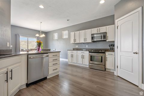 Tiny photo for 5217 N FOX HOLLOW WAY, Lehi, UT 84043 (MLS # 2105462)