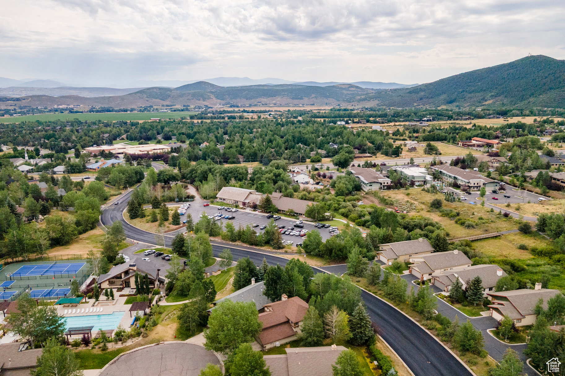 WILLOW DRAW COTTAGES AT SUN PEAK - Residential